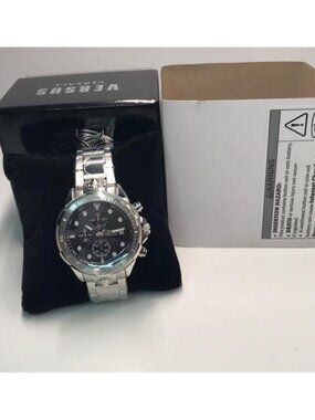 New Authentic VERSUS VERSACE  6e Arrondissement Bracelet Watch